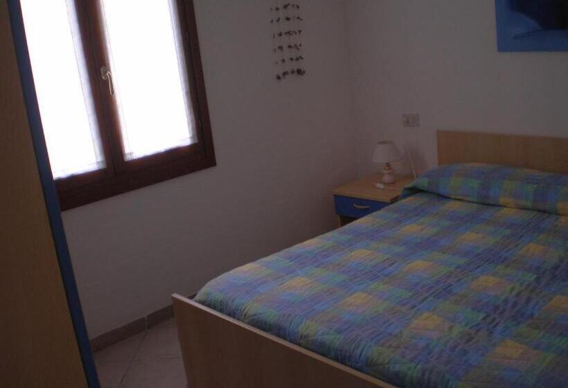 Апартаменты 1 Спальня Нижний Этаж, Villaggio Rena 2000