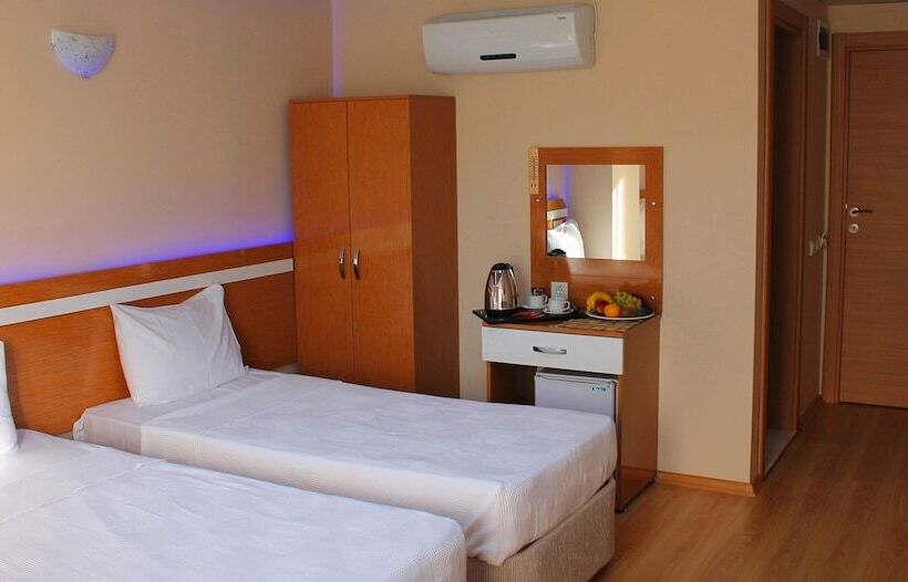 اتاق خانوادگی, Avcılar İnci