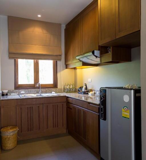Полулюкс, Maehaad Bay Resort   Sha Plus