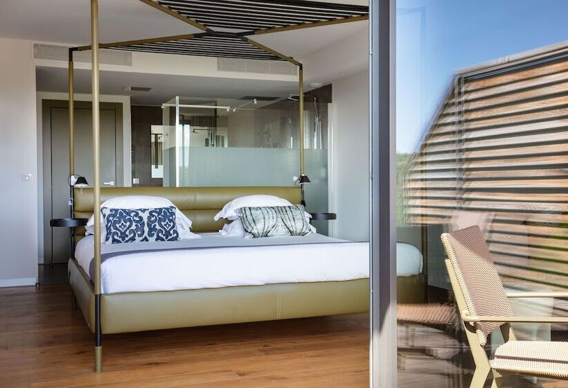 Номер Deluxe с Видом, Hôtel Et Spa Version Maquis Citadelle