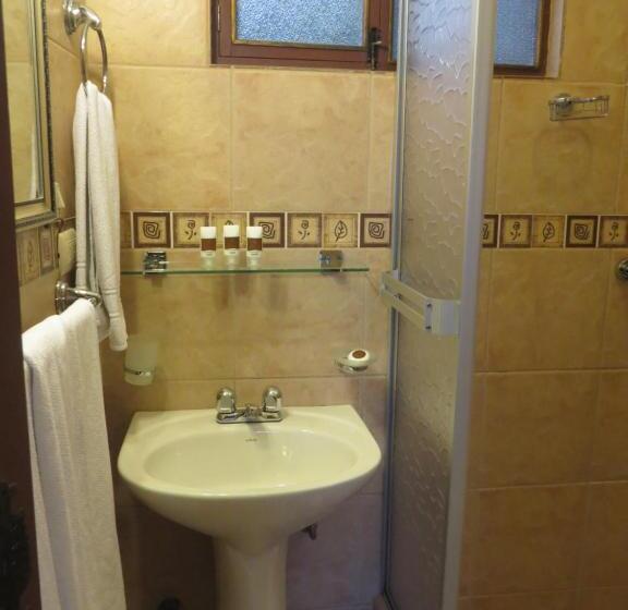 Quarto Estandar Individual, Casa San Rafael