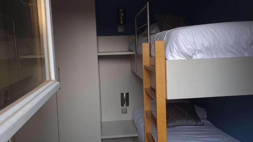 Family Suite, Casino
