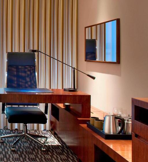 Номер Клуб, Four Points By Sheraton Taicang