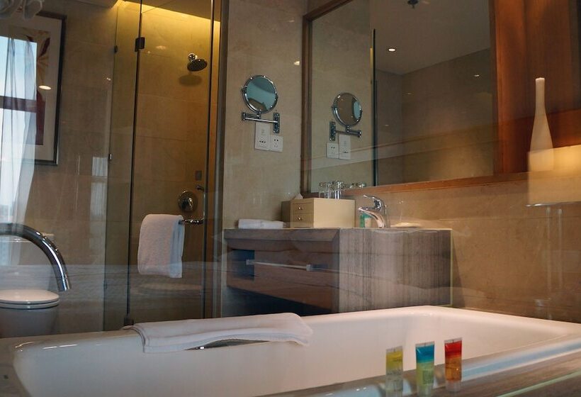 Люкс Комфорт, Four Points By Sheraton Taicang