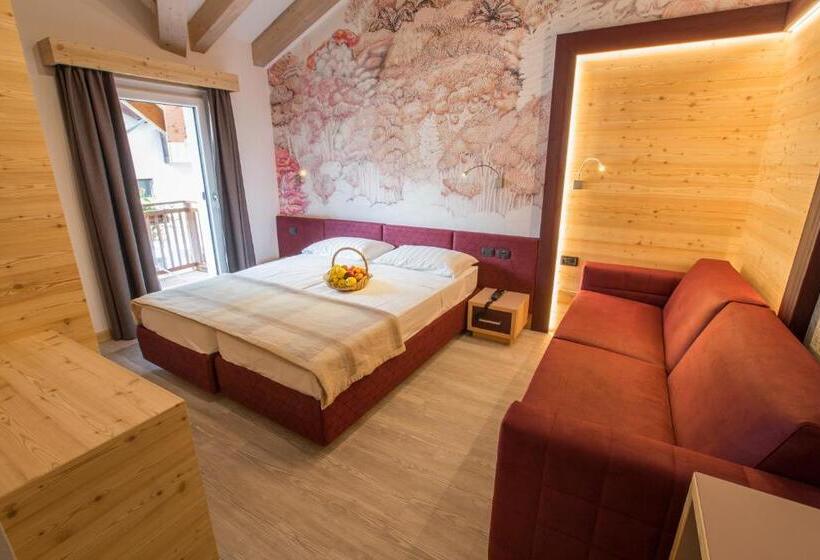 Family Suite, Majorka