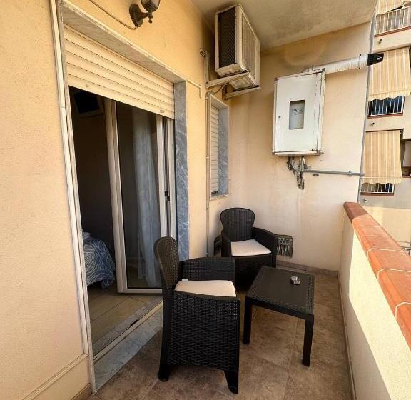 اتاق استاندارد یک نفره, B&b Emmanuel