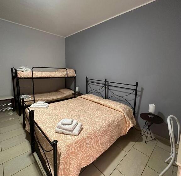 اتاق استاندارد چهار تخته, B&b Emmanuel