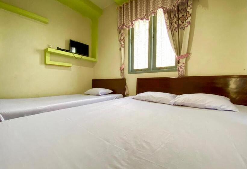 ファミリールーム, Homestay Srikandi Syariah Dieng Redpartner