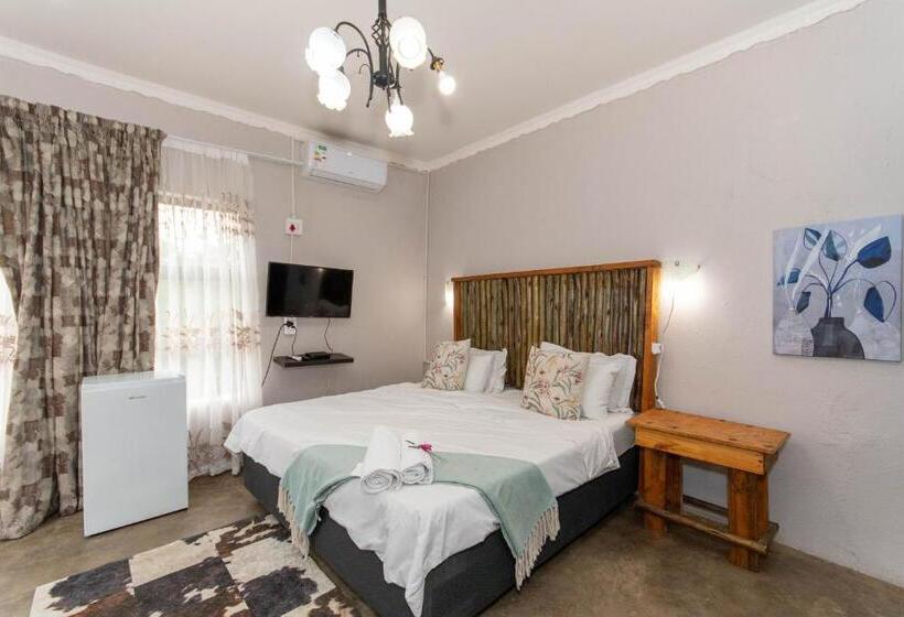 Номер Стандарт Вид на Сад, Woodpeckers Guest House