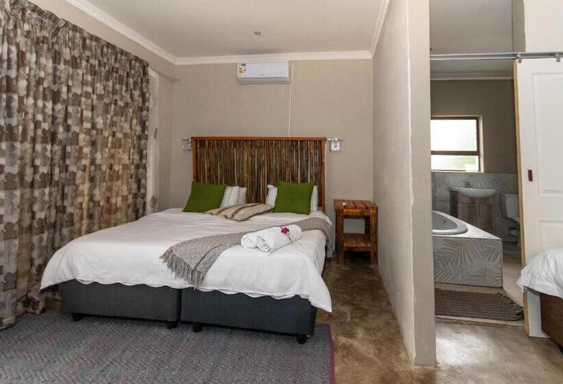 Family Suite, Woodpeckers Guest House
