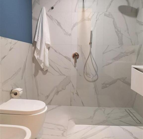 Standart Oda, Istai Cagliari City Center Rooms