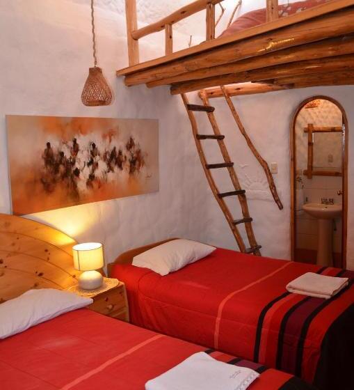 اتاق استاندارد سه نفره, Hostal Madre Tierra