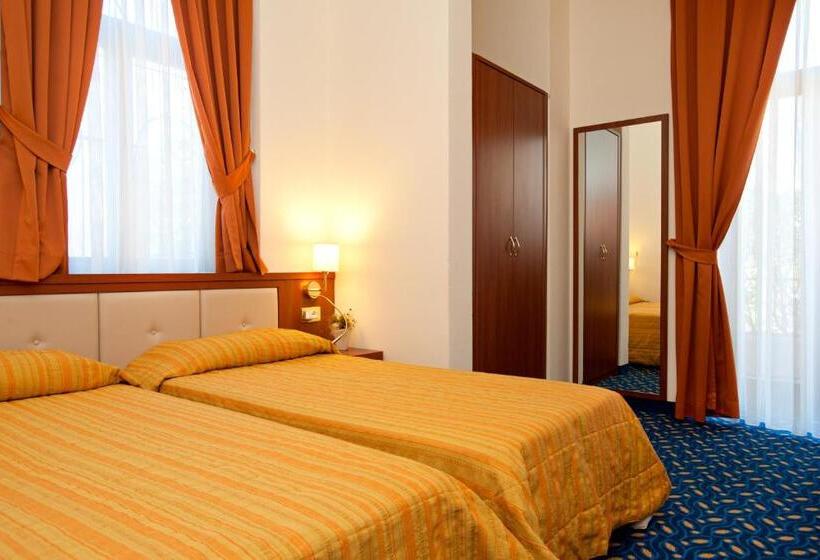 Номер Стандарт, Lake Hotel Benaco