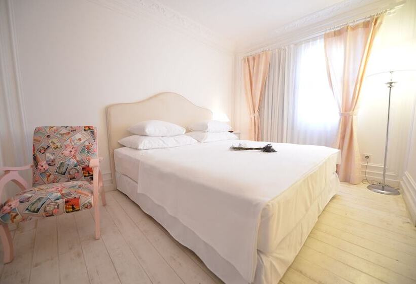 Полулюкс, Vintage Hotel Alacati