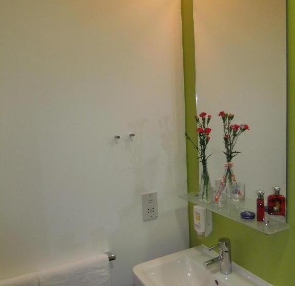 חדר אקונומי יחיד, Mk Hotel London