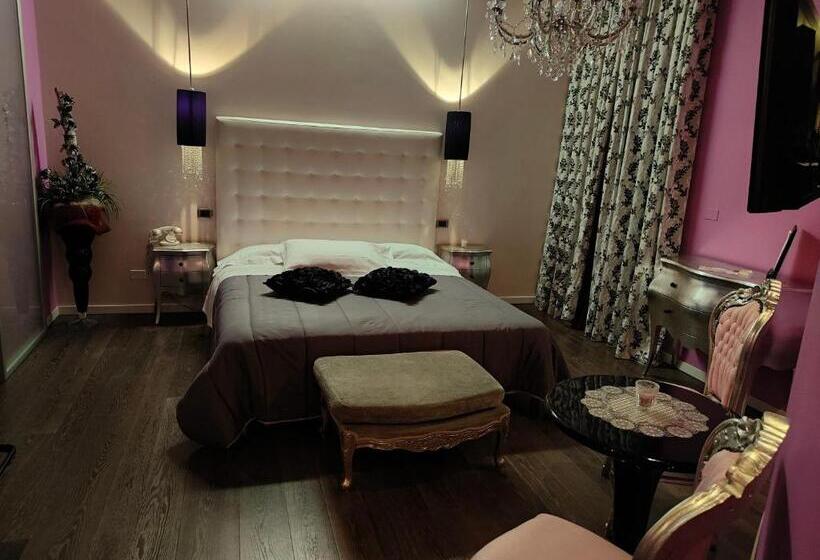 Полулюкс Повышенной Комфортности, In   Lounge Room
