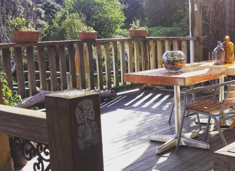 복층 룸 퀸 침대, Waiheke Island Guesthouse