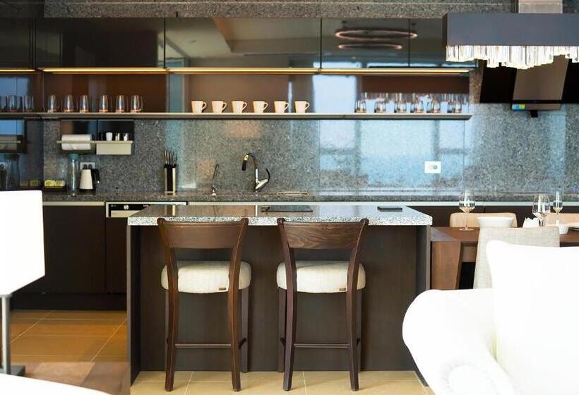 Family Suite, Lct Residence