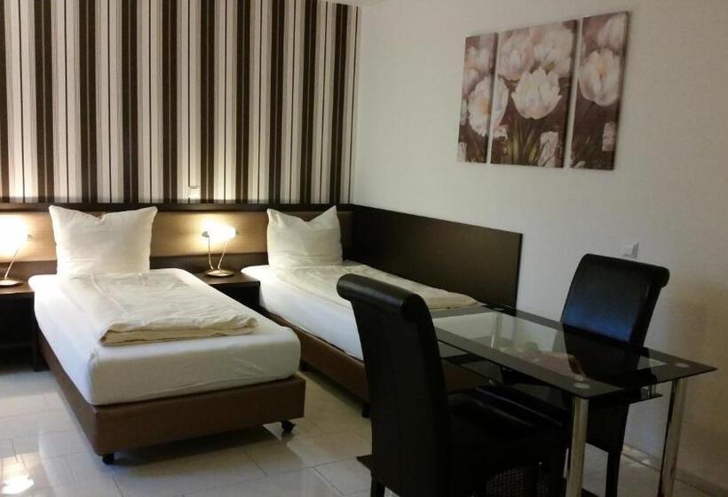 Студия Стандарт, Cityhotel Ahlen Garni