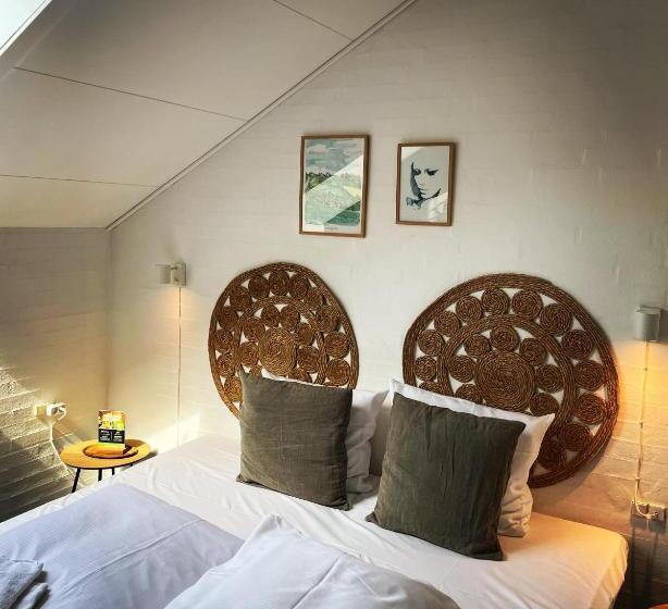 Quarto Familiar, Gammel Havn