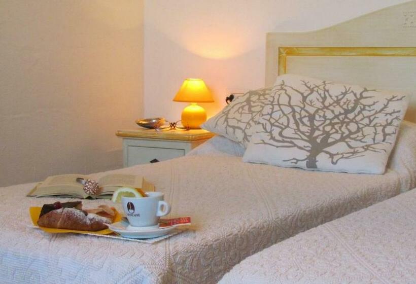 Номер Стандарт, Li Suari Club Village
