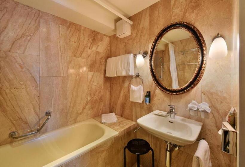 Номер Комфорт, Romantik Hotel Schwan