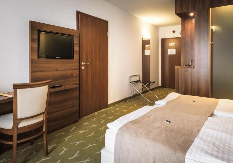 Номер Deluxe с Балконом, Zenit Wellness Hotel Balaton