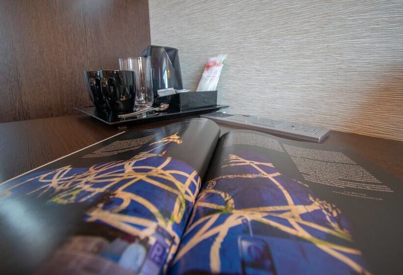 デラックスルーム, Art Hotel Braun