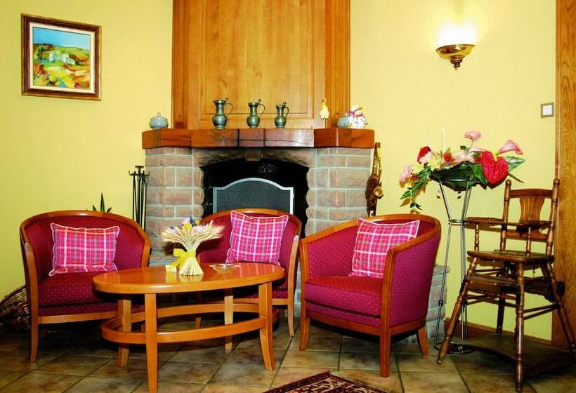 Четырехместный Номер Стандарт, Restaurant Le Velleda