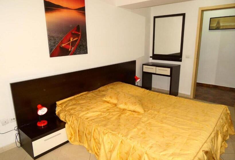 Apartament 2 Dormitoris amb Balconada, Club Onix Apartments