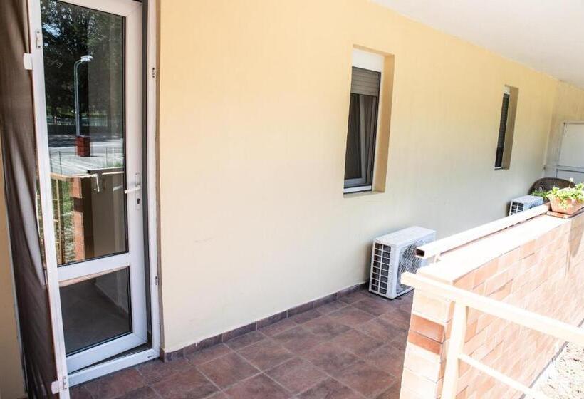 آپارتمان 2 خوابه با بالکن, Club Onix Apartments