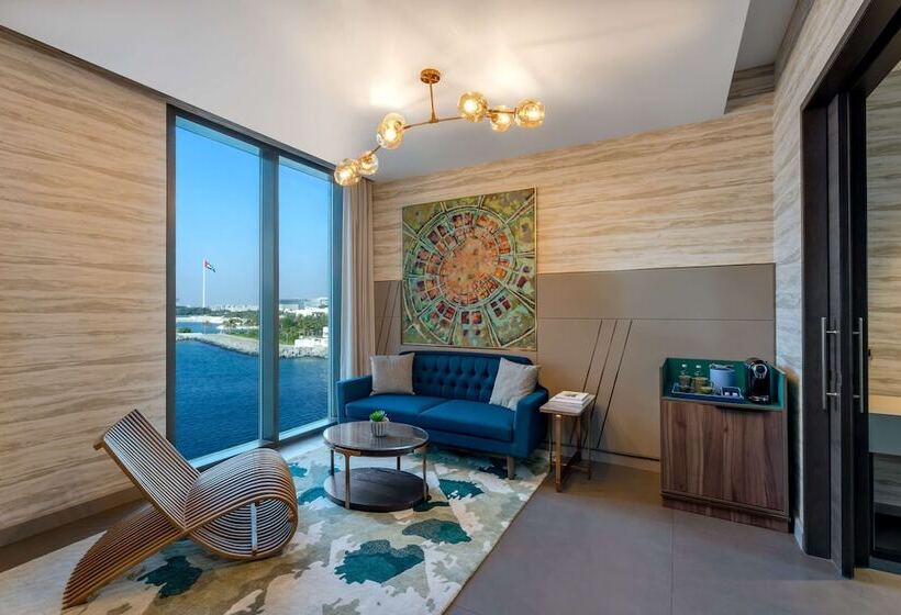 Президентский Люкс, Hyatt Centric Jumeirah Dubai