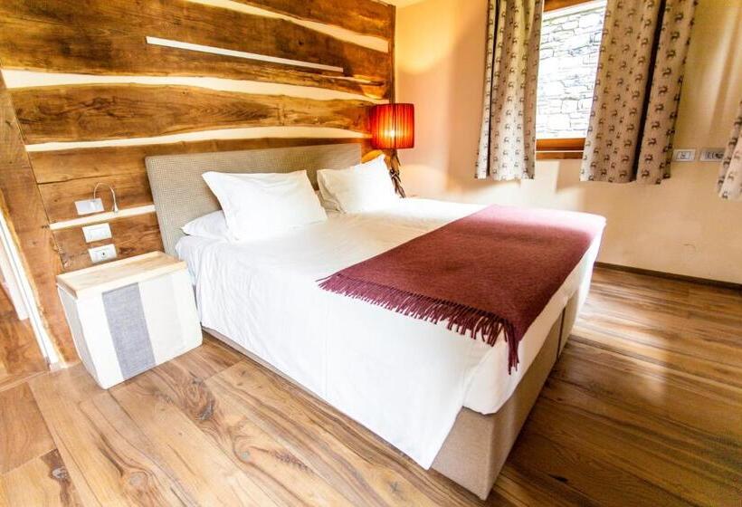 اتاق لوکس, Chalet Eden Eco Hotel, Restaurant & Wellness