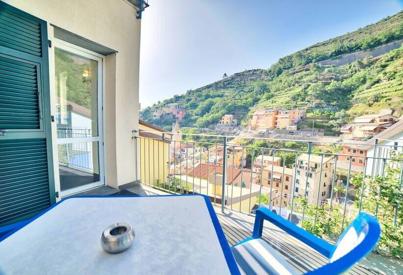 Номер Deluxe с Балконом, Cinqueterre Residence
