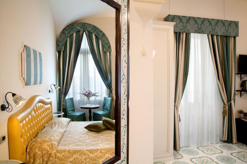 デラックスルーム, Albergo L Antico Convitto