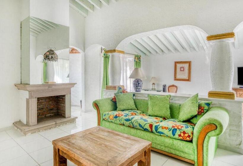 デラックスルーム, Capital O Gran Hotel Campestre