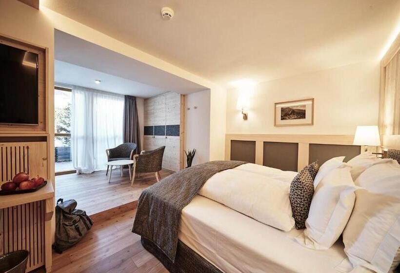 Номер Стандарт, Goldene Rose Karthaus A Member Of Small Luxury Hotels Of The World