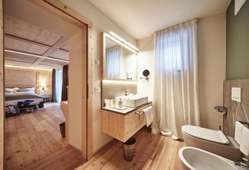 Номер Deluxe, Goldene Rose Karthaus A Member Of Small Luxury Hotels Of The World
