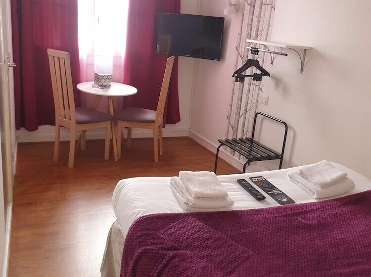 Номер Стандарт Индивидуальный, Hôtel Le Petit Billot
