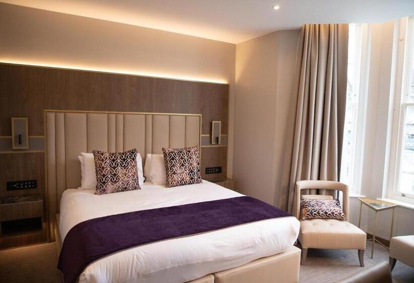 Номер Superior, Merit Kensington