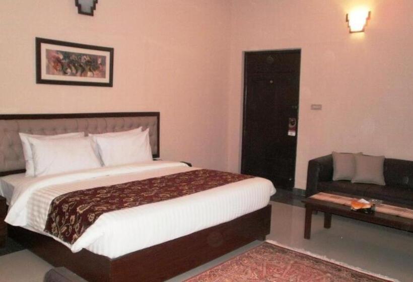 اتاق لوکس, One Bahawalpur