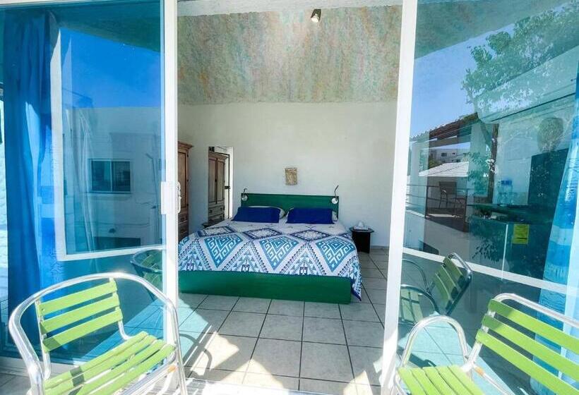 Quarto Estandar Cama King, Allende