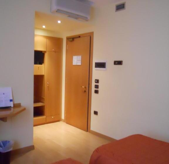 Номер Стандарт, Albergo Italia