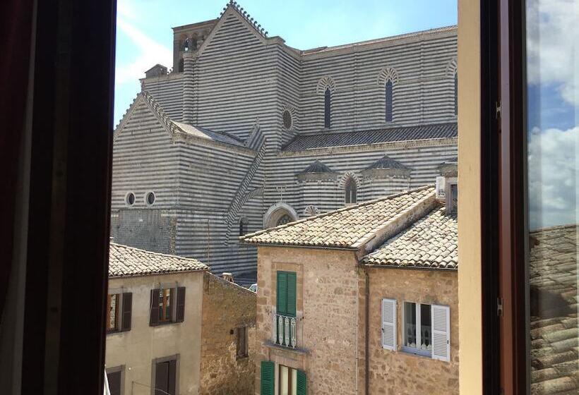 Номер Стандарт, Duomo