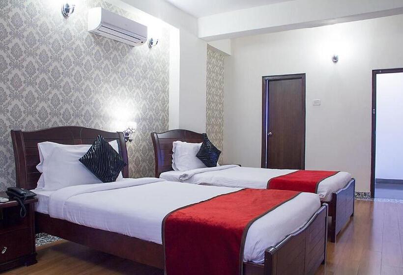 带大床的豪华间, Orchid Suites   A Boutique Hotel Bangalore Off Residency Road
