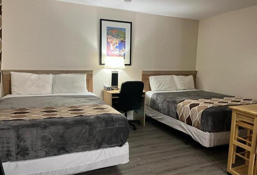 Номер Стандарт 2 Двуспальные Кровати, West Castle Motel