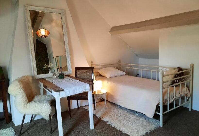 带共用浴室的标准房间, B&b Maison Juves Planchez Anost Lac Des Settons
