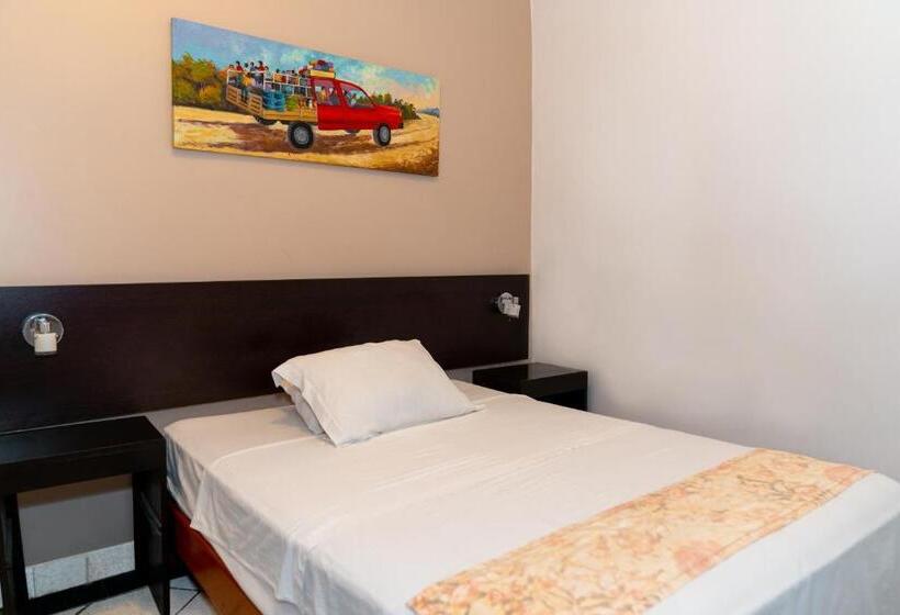 Номер Deluxe Одноместный, Hostal Centrika