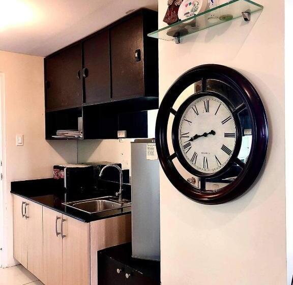 جناح عائلي, Wind Staycation Suites