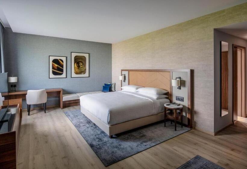 سوئیت کلاب, Geneva Marriott